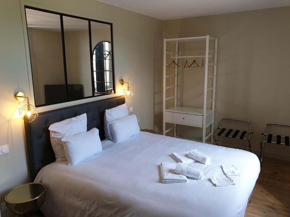 Au Loup Historic Apartments Bayeux Room photo